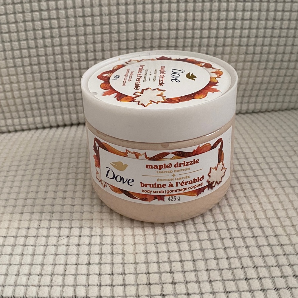 NEW 🆕 Dove Maple Drizzle Body Scrub Limited Edition